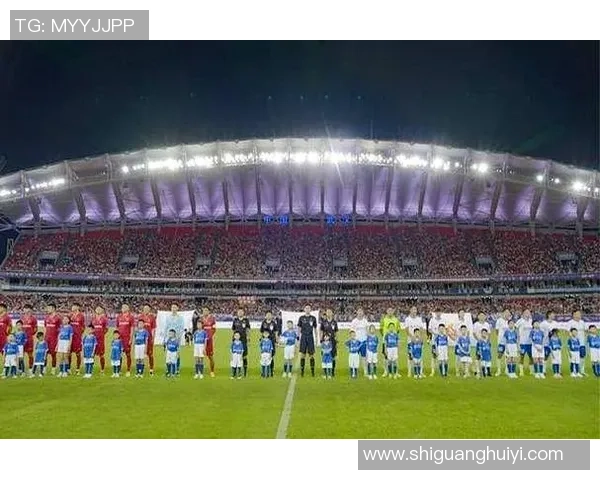 武汉足球明星赛盛大开启球迷共赴激情绿茵盛宴