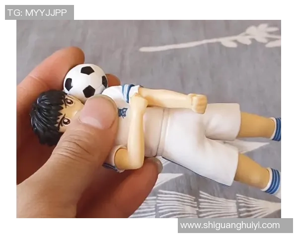 足球明星手办陪伴入眠助你轻松享受甜美梦境的秘密武器